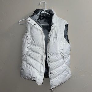 Nike Reversable White Puffer Vest